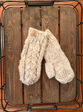 Classic Knit Mittens
